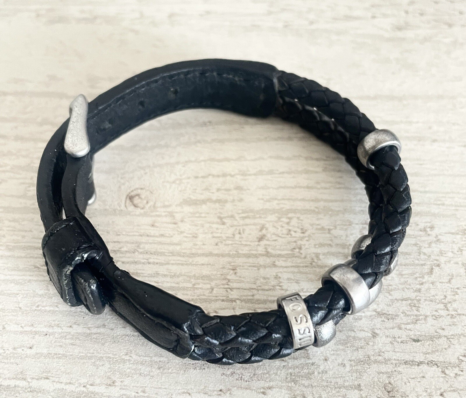 Model from the Fossil collection, Bracelet made of genuine leather