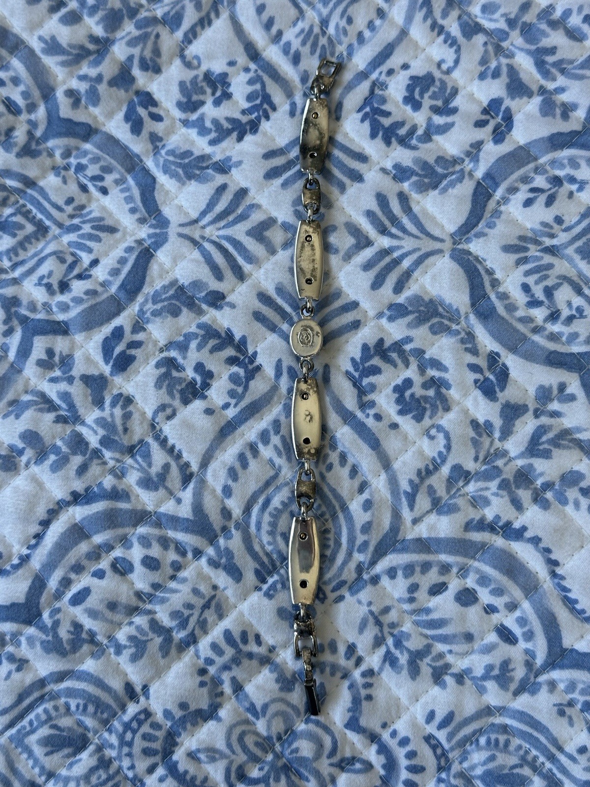 Vintage Black And Gold Premier Design Bracelet 7.5” Classy