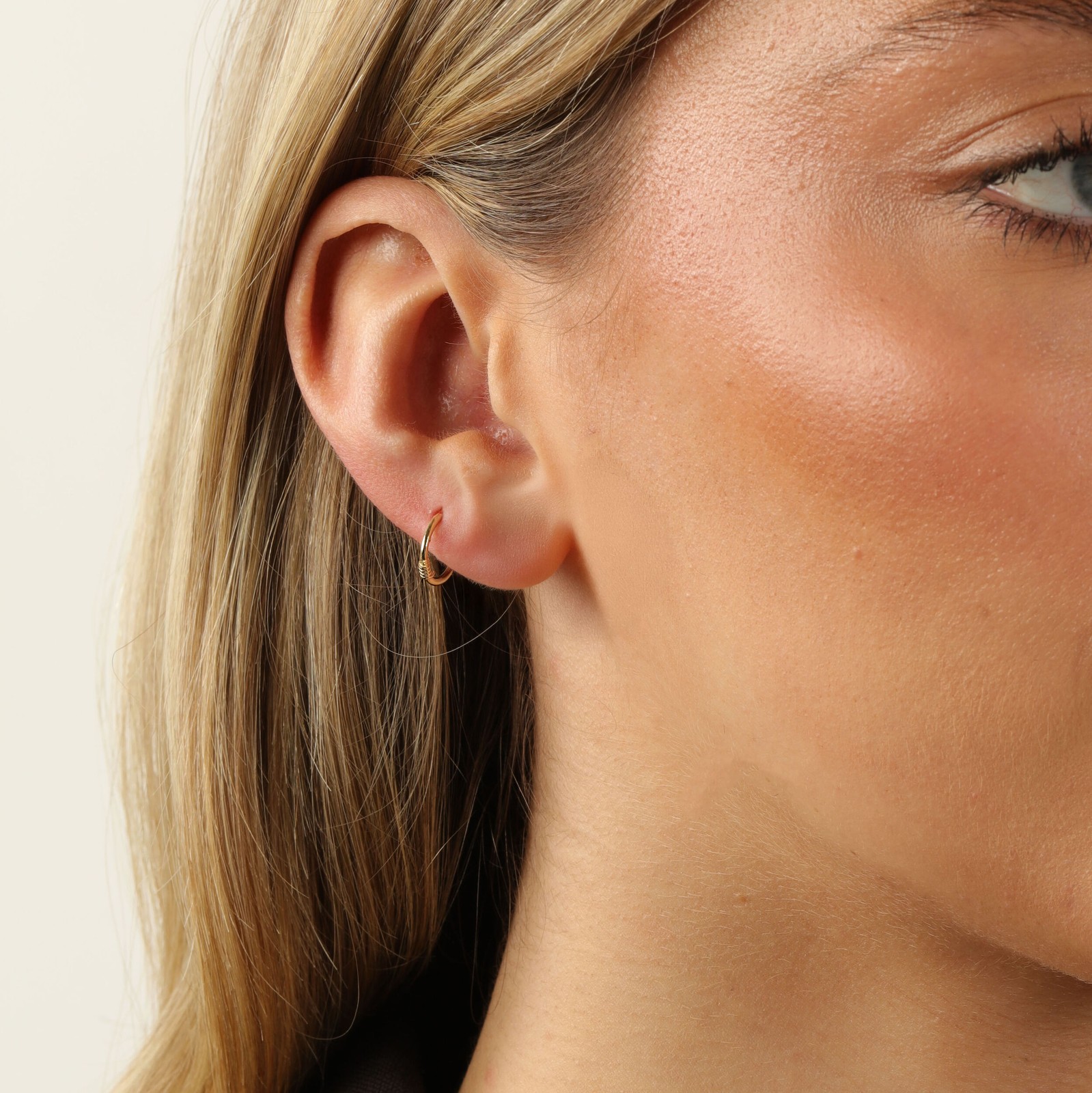20 Gauge Barbed Wire Multi Area Hoop Earring in 14K Yellow Gold with Hinge Post
