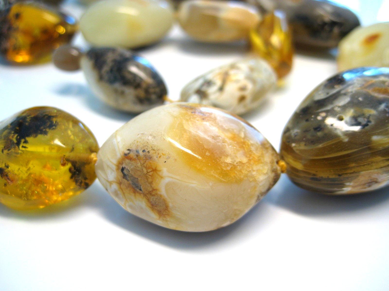 Genuine Huge Massive Amber Baltic Amber Necklace 76.2 grams 22.5 in !!!