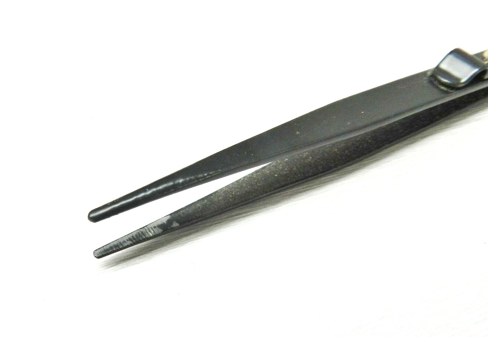 Diamond Tweezers Gemstone Black Anodized Tweezer 6-1/2″ Slide Lock Medium Tip