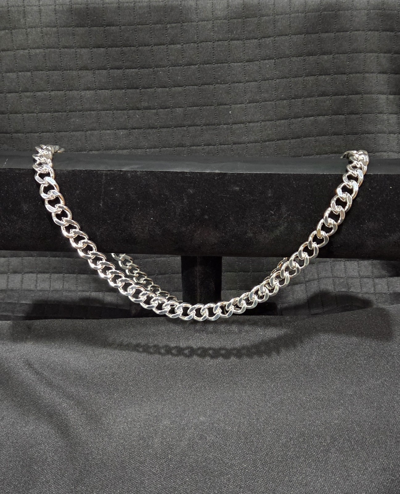.925 Sterling Silver Cuban Link Chain Necklace 20” 10mm wide w/ Box Clasp
