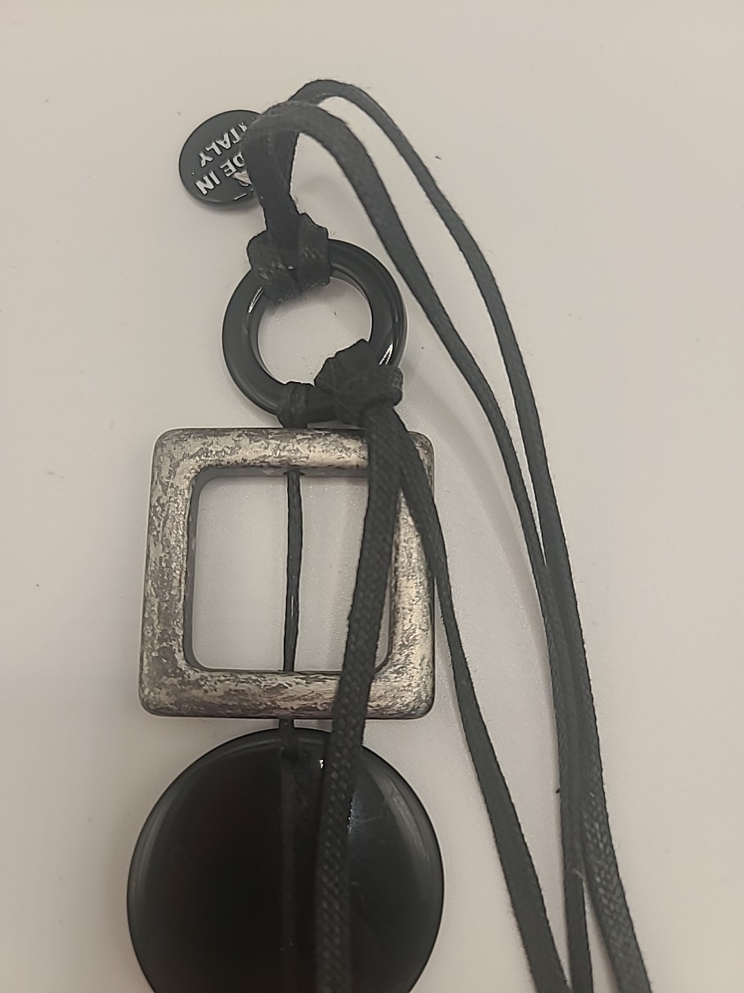 Alisha D Marked Black Red Gunmetal Geo Shapes Statement Necklace Italy $48 Tag