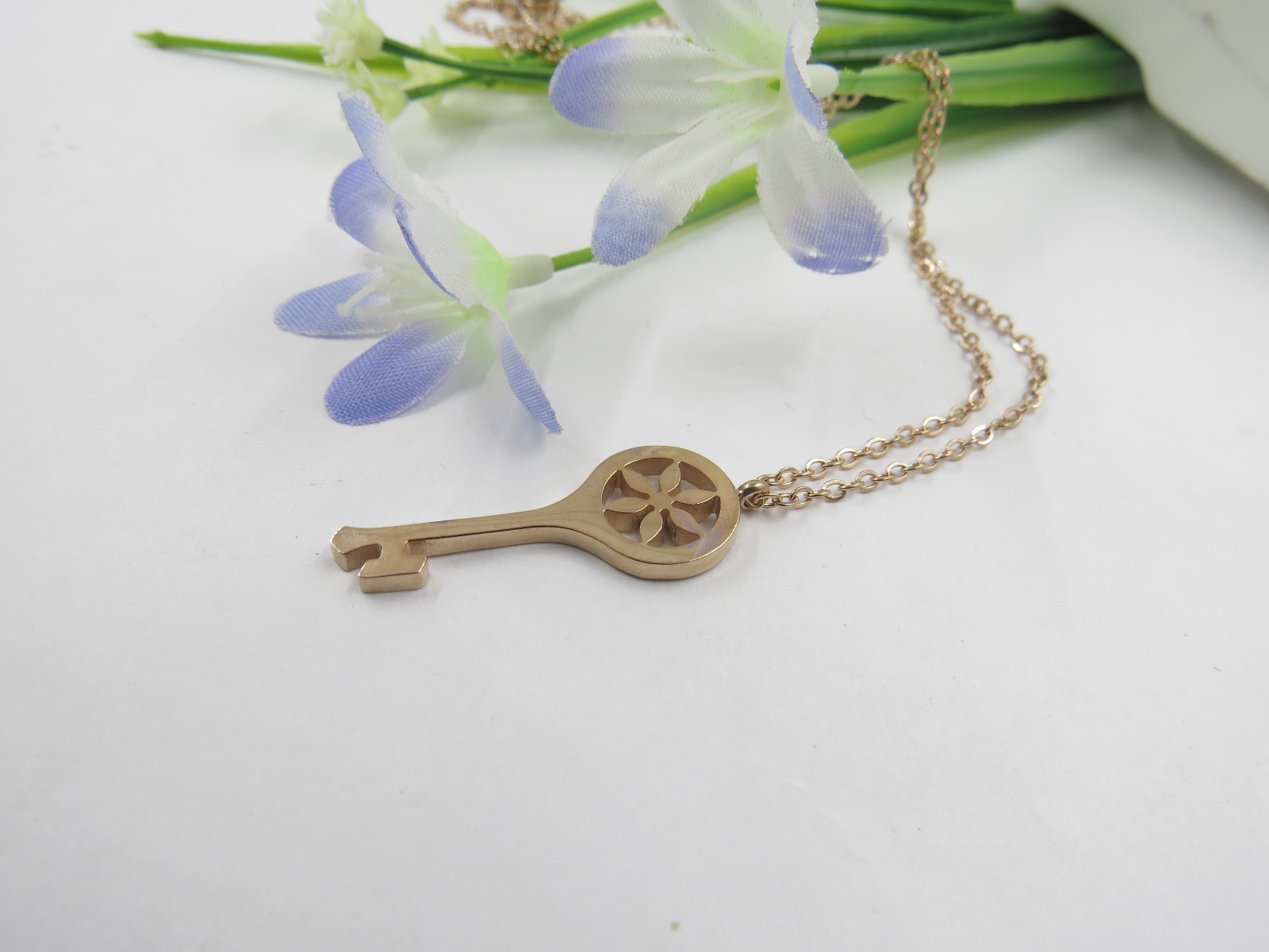 Rose Gold Stainless Steel Key Flower Pendant Necklace 18+2″ Chain Gift Box PE6