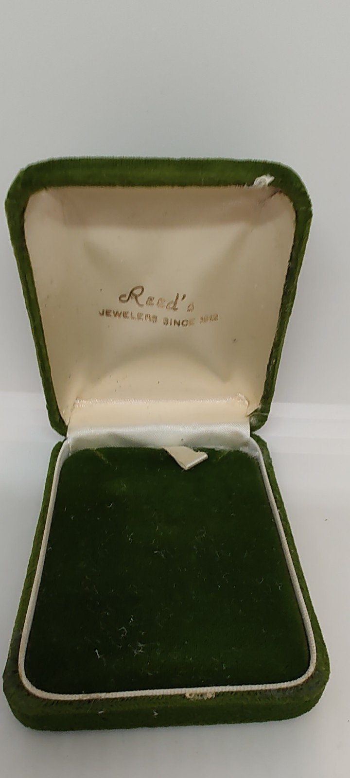 Vintage Green Velvet Presentation Box From Reed’s Jewelers, New York
