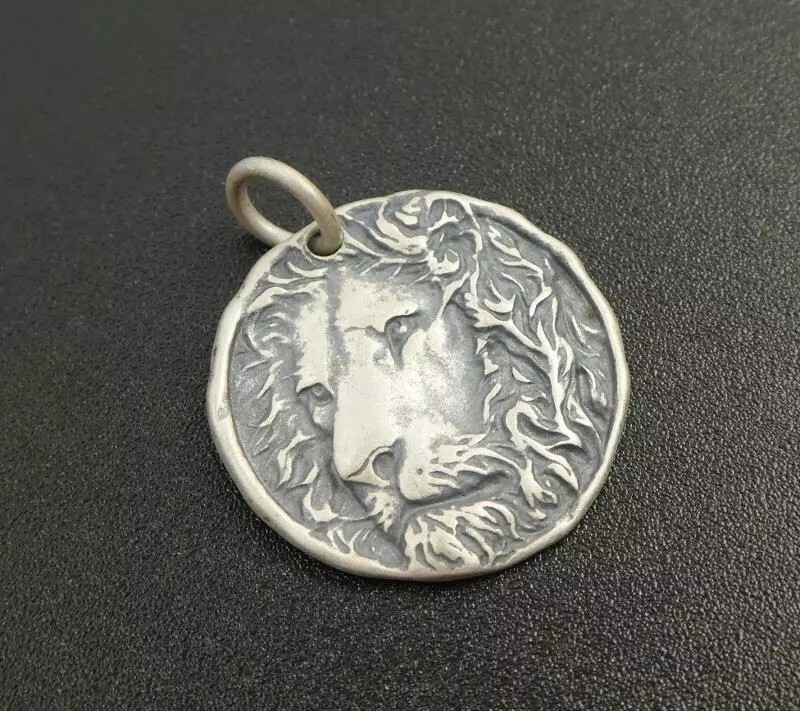 Handmade Unique Antiqued Sterling Silver Lion Head Round Charm Pendant Necklace