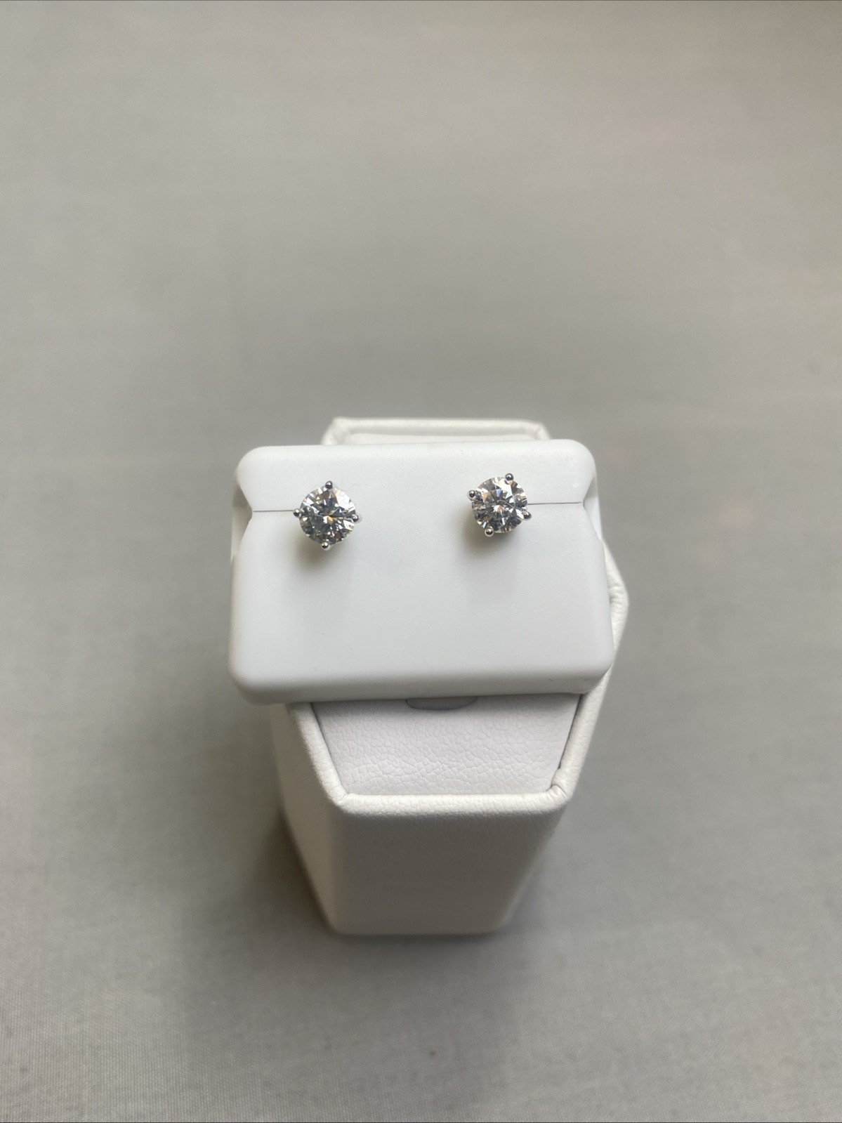 New 925 Sterling Silver 5mm Moissanite Solitaire Studs 1.00ctw