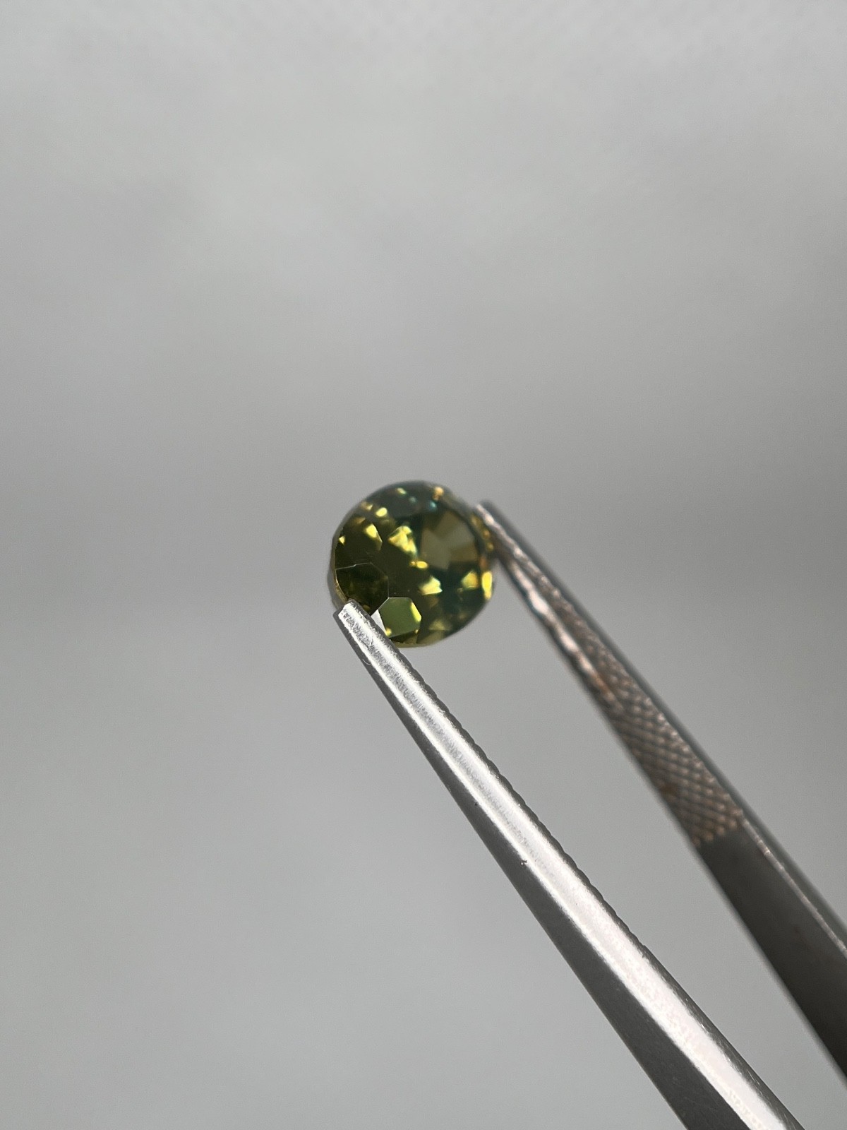 Natural Zircon Loupe Clean Oval Shape | Sri Lanka 🇱🇰 | 3ct +