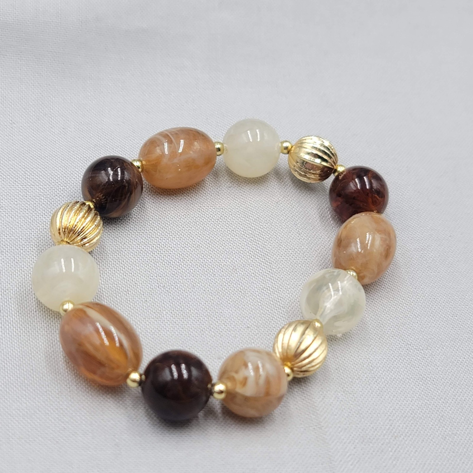 Multicolor Beaded Stretch Bracelet Womens 6.5 In Gold Tone Accents Acrylic