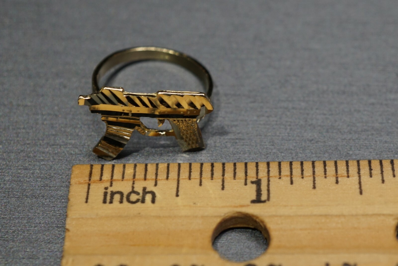 10K Solid Yellow Gold Diamond Cut UZI Gun Ring. Size 7