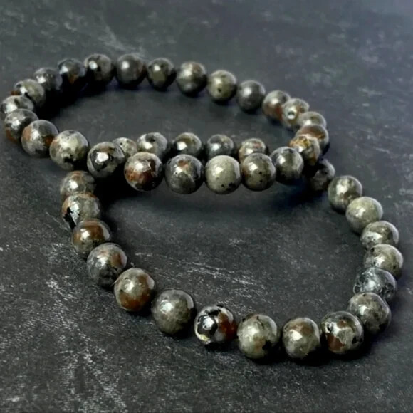 Natural Yooperlite Stone Bracelet UV Reactive Flame Gemstone Stretch Jewelry