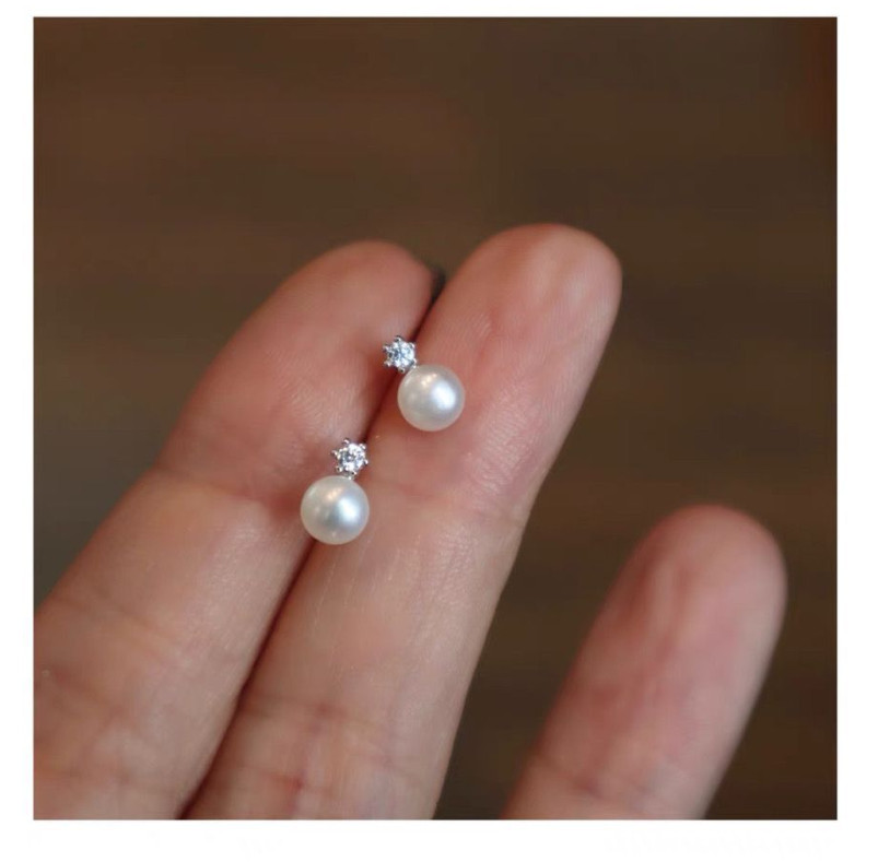 Small 4mm Freshwater Pearl Sterling Silver Cubic Zirconia Stud Earrings Gift PE2