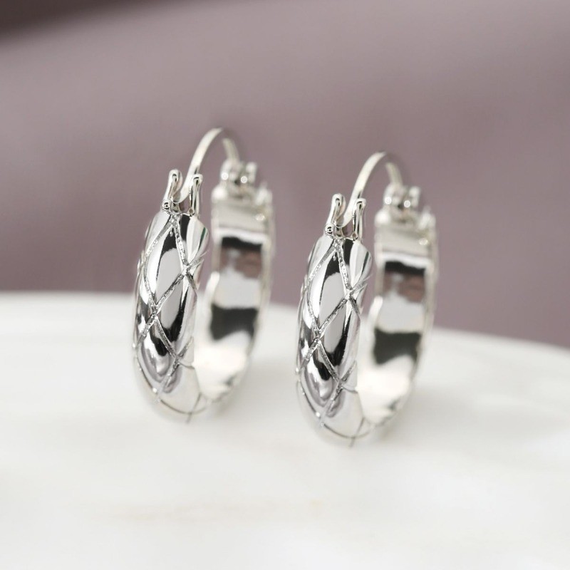 Women’s Smooth Rhombus Grid Ear Buckle Earrings Copper Fashion Jewelry