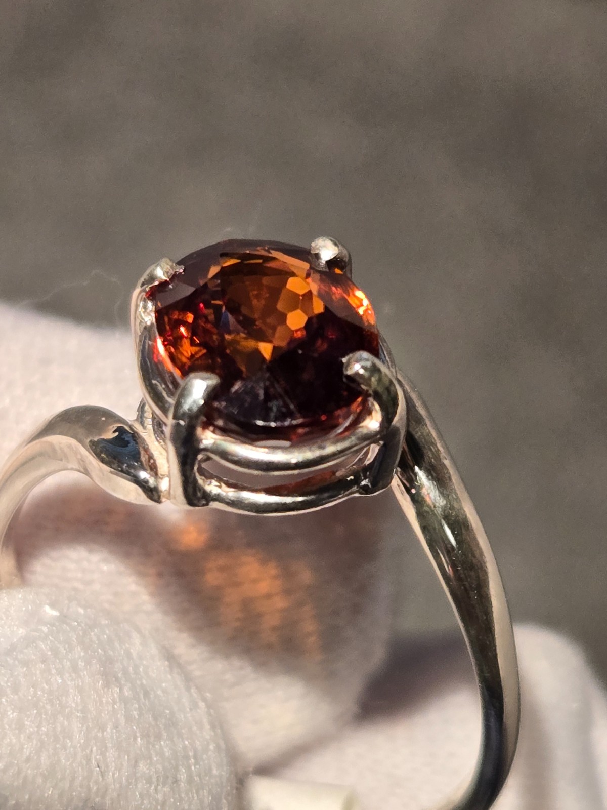 FINE IMPERIAL ZIRCON STERLING SILVER RING! 2.86CT, RICH COLOR, DEPTH, LUSTER!!