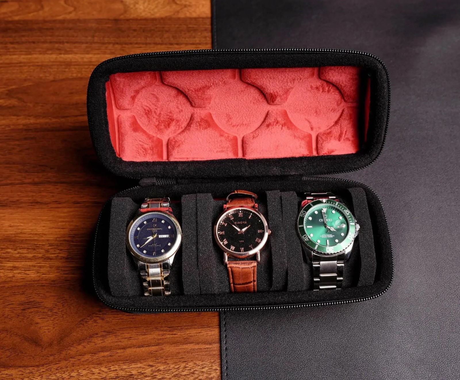 Men’s Watch Travel Case Portable Organizer with Anti-Move Watch Pillows