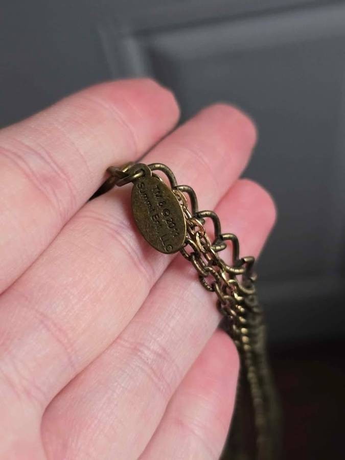 2011 Twilight Saga Breaking Dawn Part 2 Alice Cullen Prop Replica Necklace