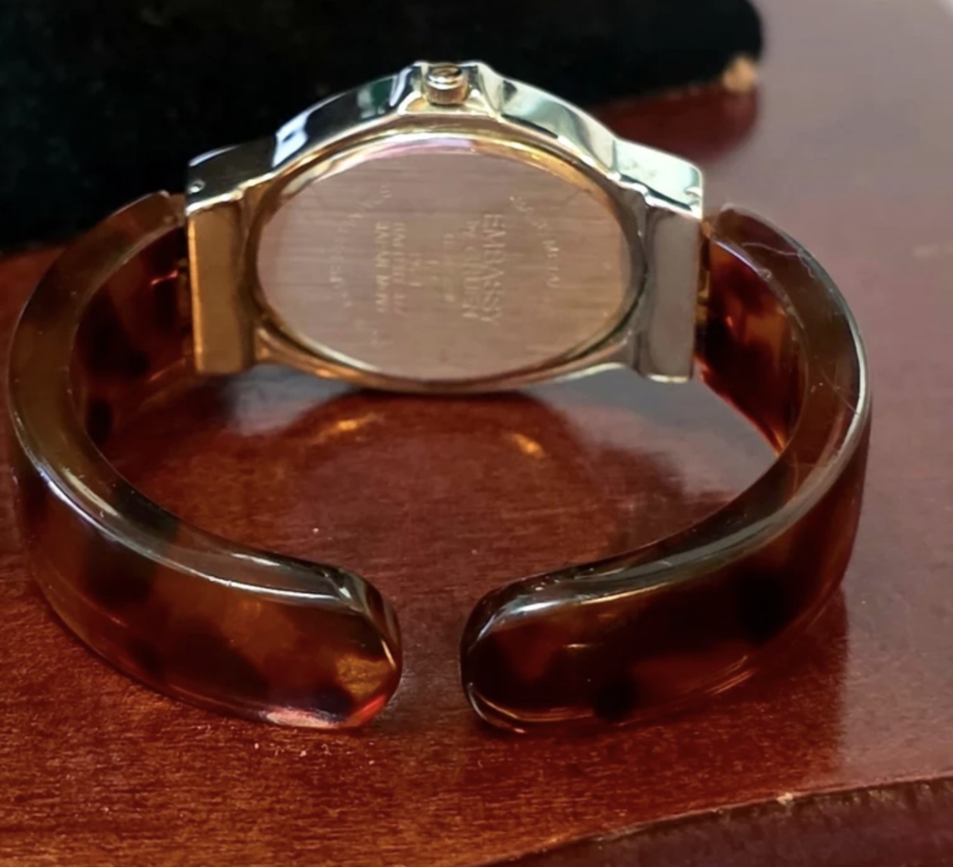 Embassy by Gruen Tortoise Shell Bangle Watch – New Battery!