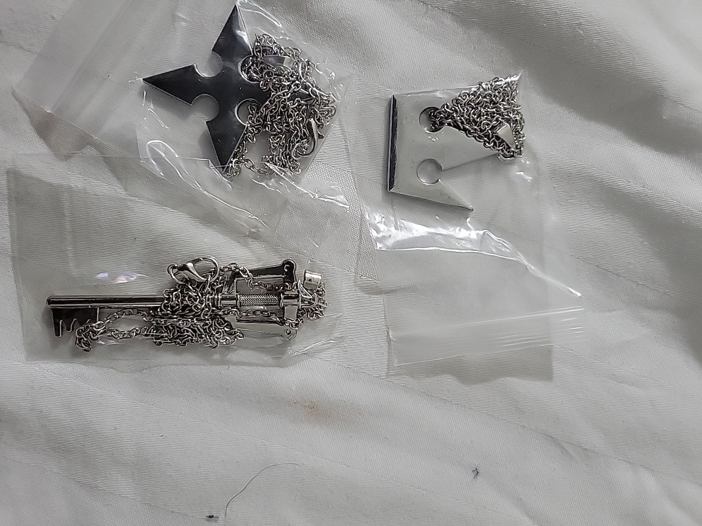 3 Pcs Set Kingdoms Figure Pendant Necklace