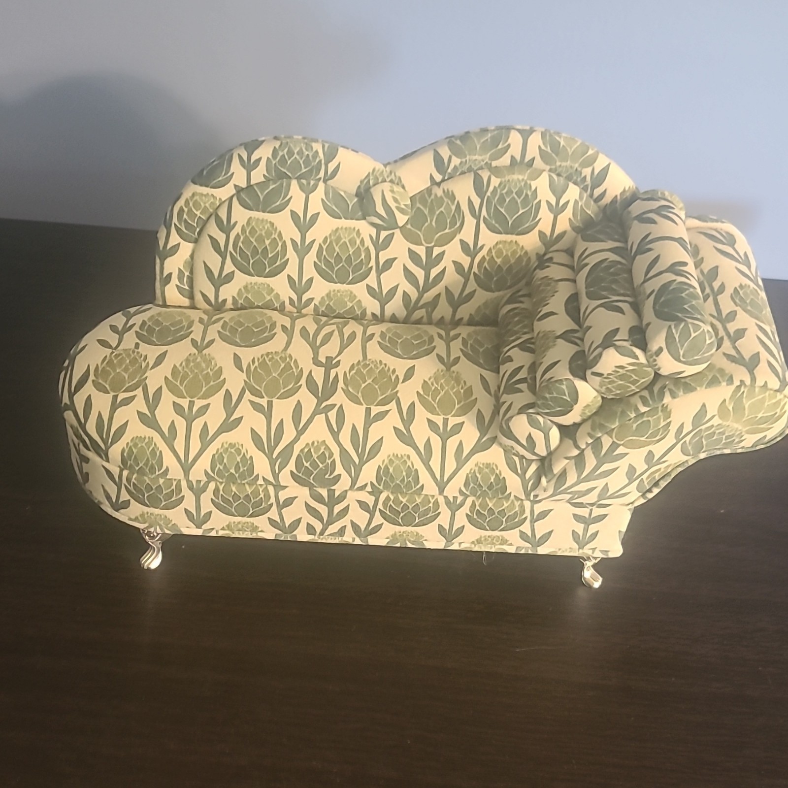 Sofa-Shaped Jewelry Box w/ Mirror, Lined Fabric, Holds 6 Rings Green Floral