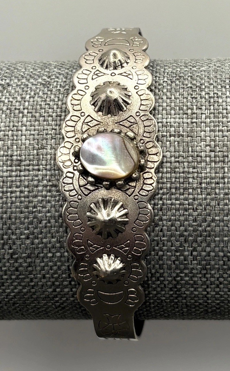 Vintage Southwestern Style Mother of Pearl Shell Cuff Bracelet Silver Tone 6.5”