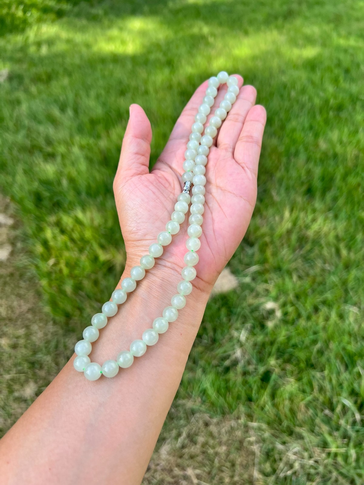 Light Green Nephrite Jade 7.8mm Bead 17″ Necklace H320 e