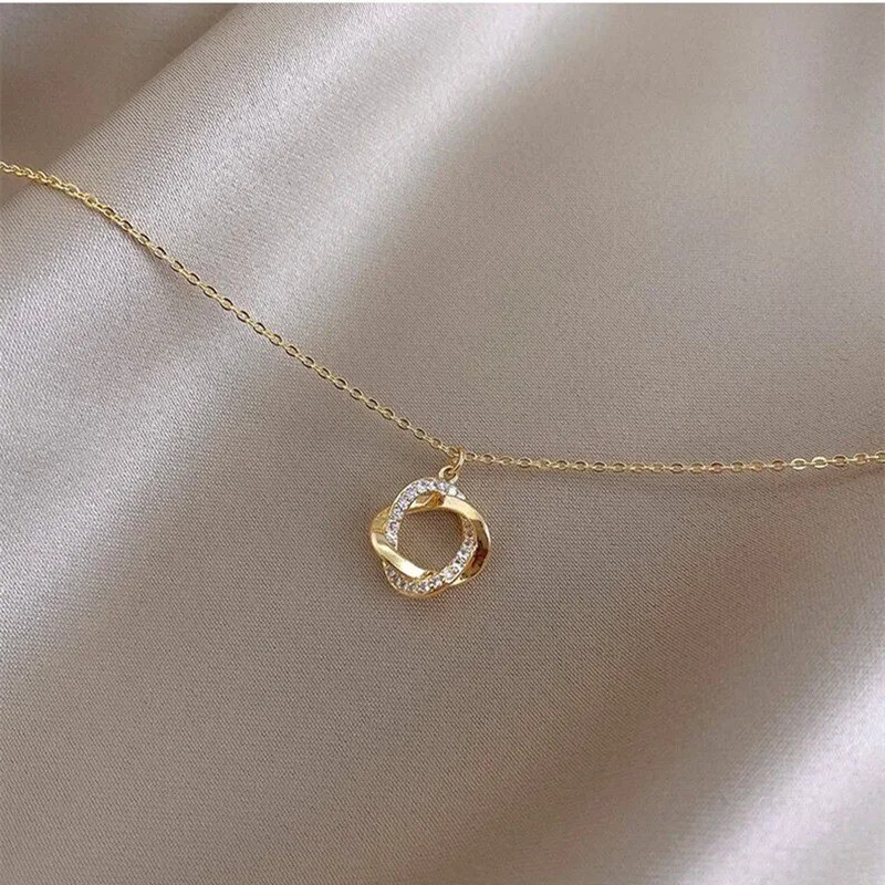 Women Necklace 18K Gold Plated Stainless Steel Chain Decor Pendant Charm Jewelry