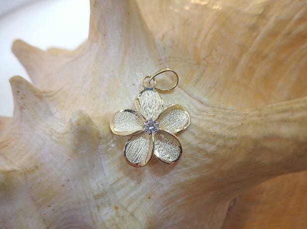 15.5MM SOLID 14K YELLOW GOLD BRUSHED SATIN HAWAIIAN PLUMERIA FLOWER CZ PENDANT