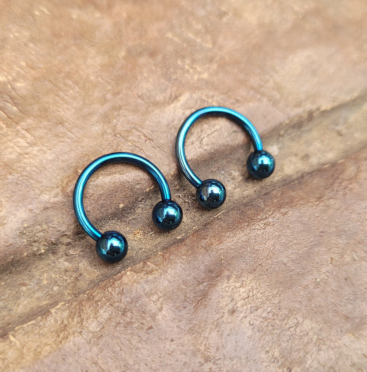Blue Titanium Steel Horseshoes Pinchers Ear Plugs Gauges Septum Stretching Ring