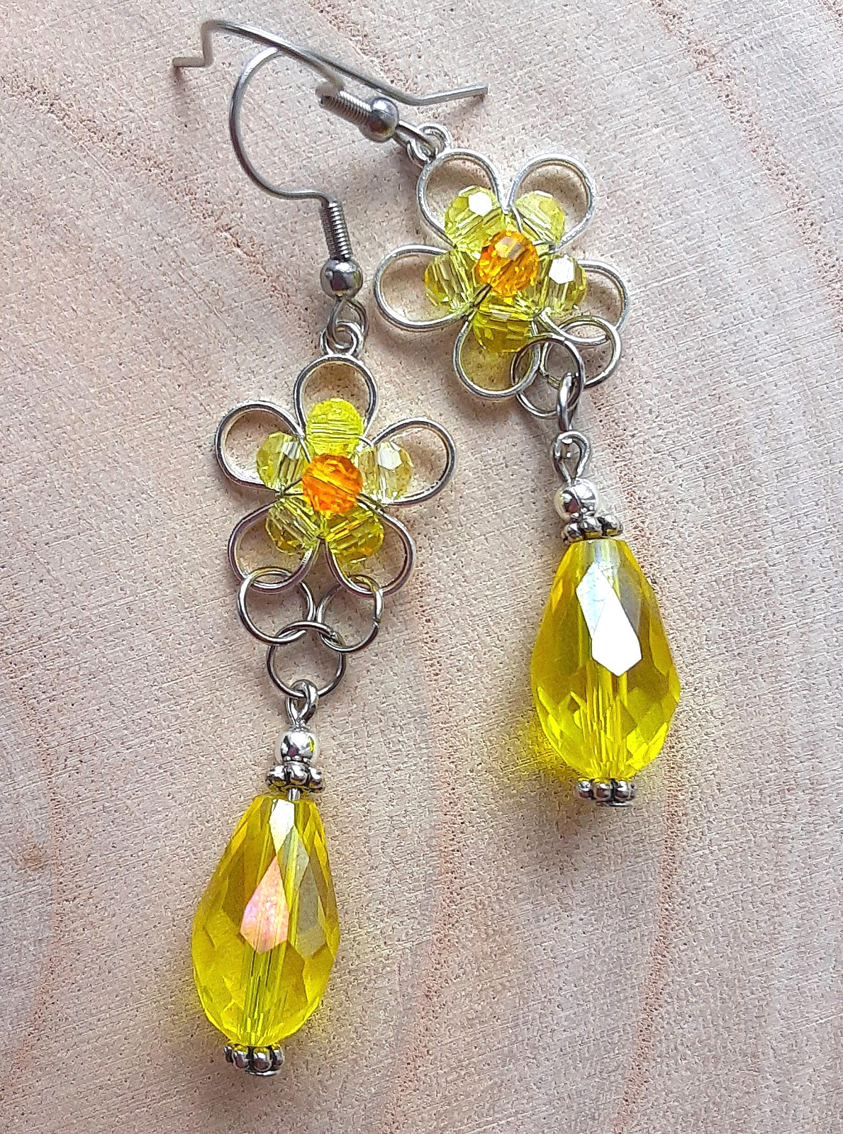YELLOW CRYSTAL DAISY teardrop DANGLE earring FISH HOOK handmade XAG