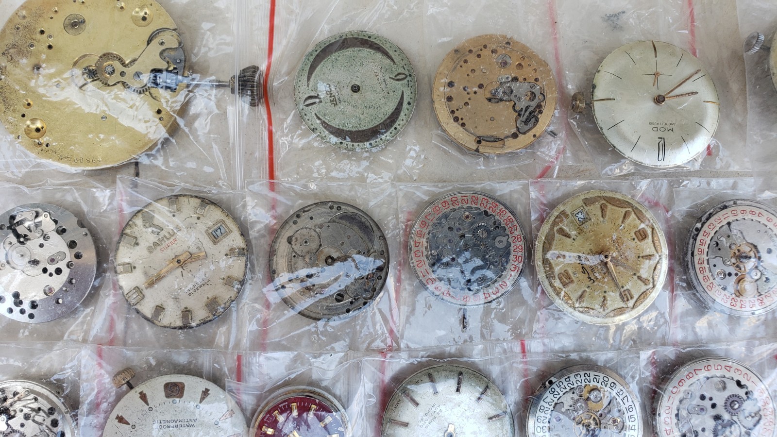 Antique Vintage Automatic Manual Wind Mixed Watch Movements- Lot Of 72 Movement