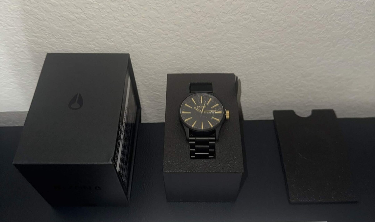 NIXON Sentry SS A356 – Matte Black/Gold | BRAND NEW