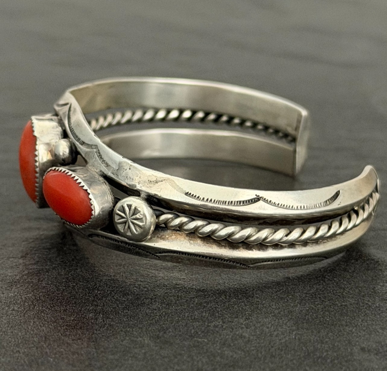 Vintage Native American Navajo Coral carinated Twisted Sterling Bracelet 6.5 in