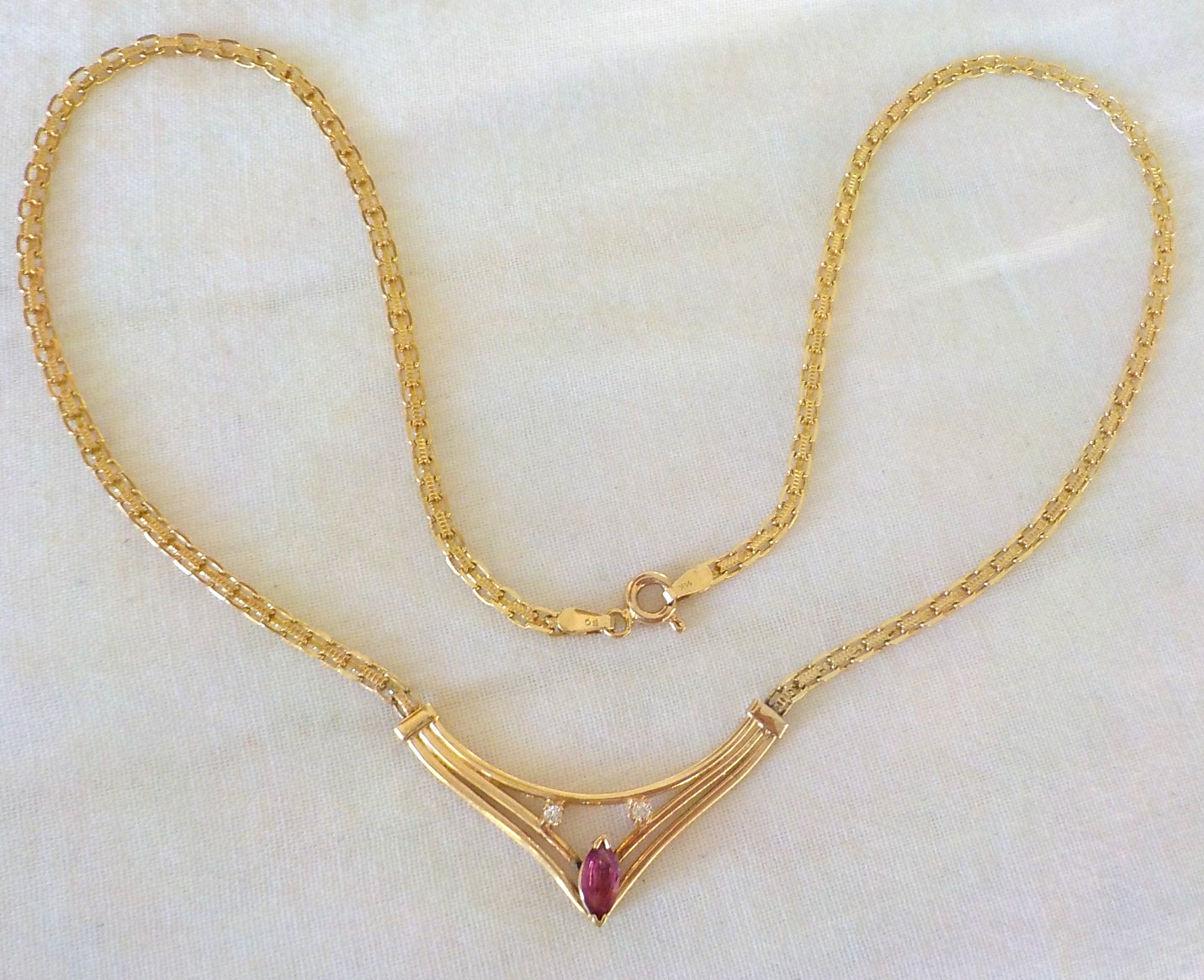Estate 14K Yellow Gold Natural Ruby Diamond Necklace – 7.34 gms, 17 in, 0.38 ctw
