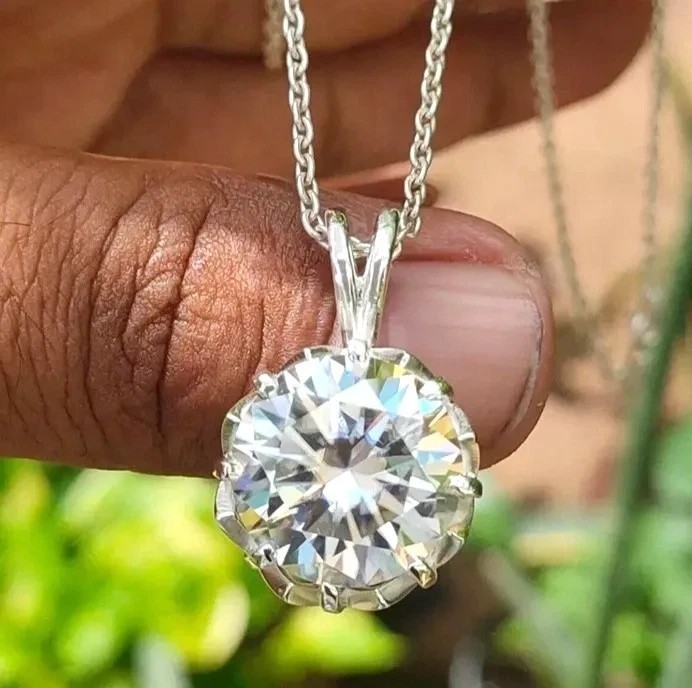 Rare 10.0 Ct Certified White Diamond Solitaire Pendant 925 Silver Great Luster