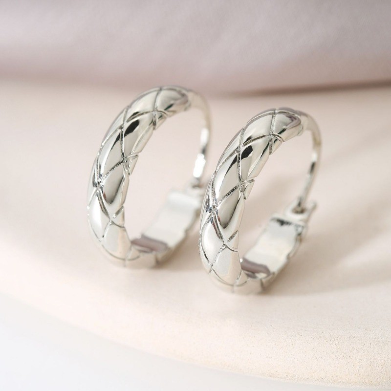 Women’s Smooth Rhombus Grid Ear Buckle Earrings Copper Fashion Jewelry