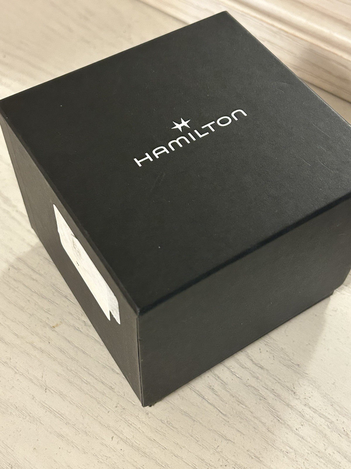 Hamilton Khaki Field Quartz Watch Case – 33 mm H69301910 – Complimentary Strap