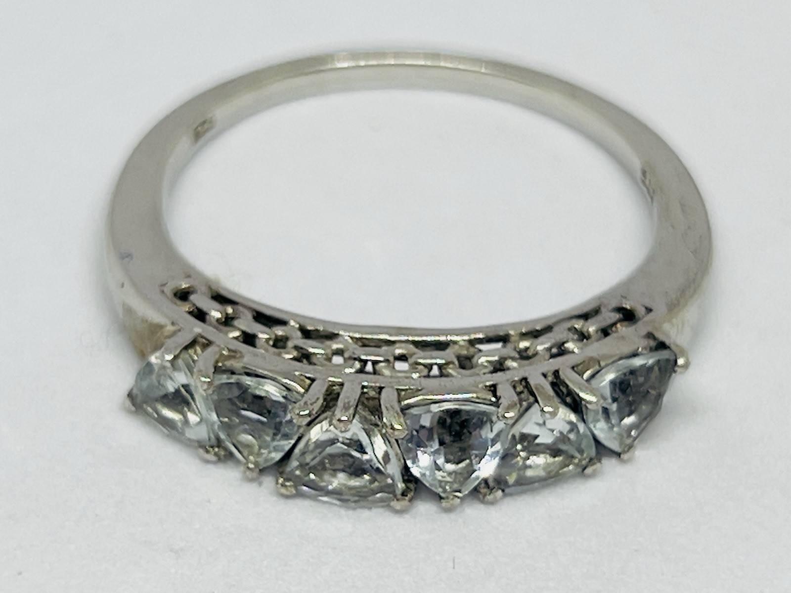STS 925 Silver Very Light Blue Aquamarine Trillion Gemstone Band Ring Sz 9