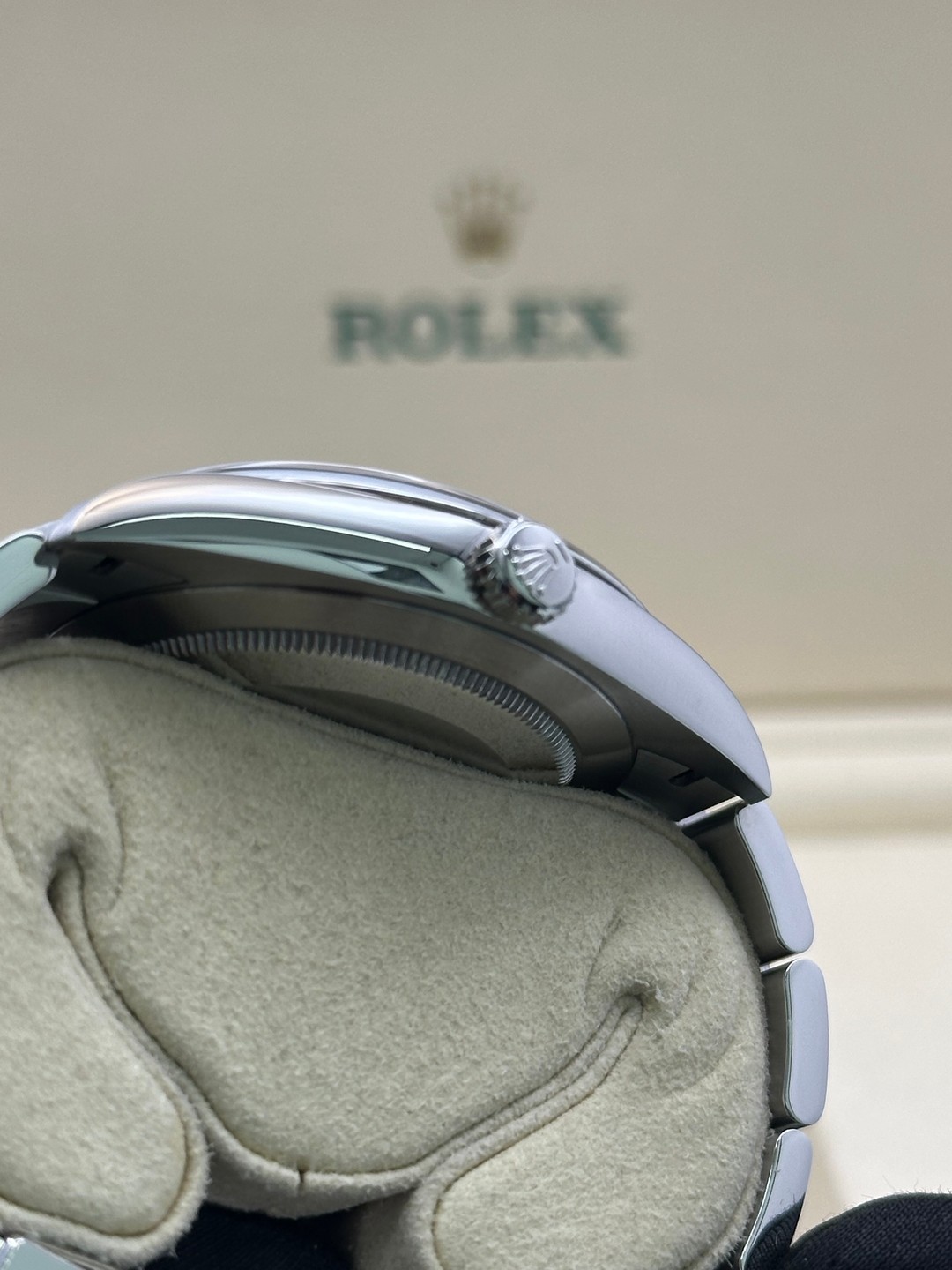 Rolex 124300 Blue