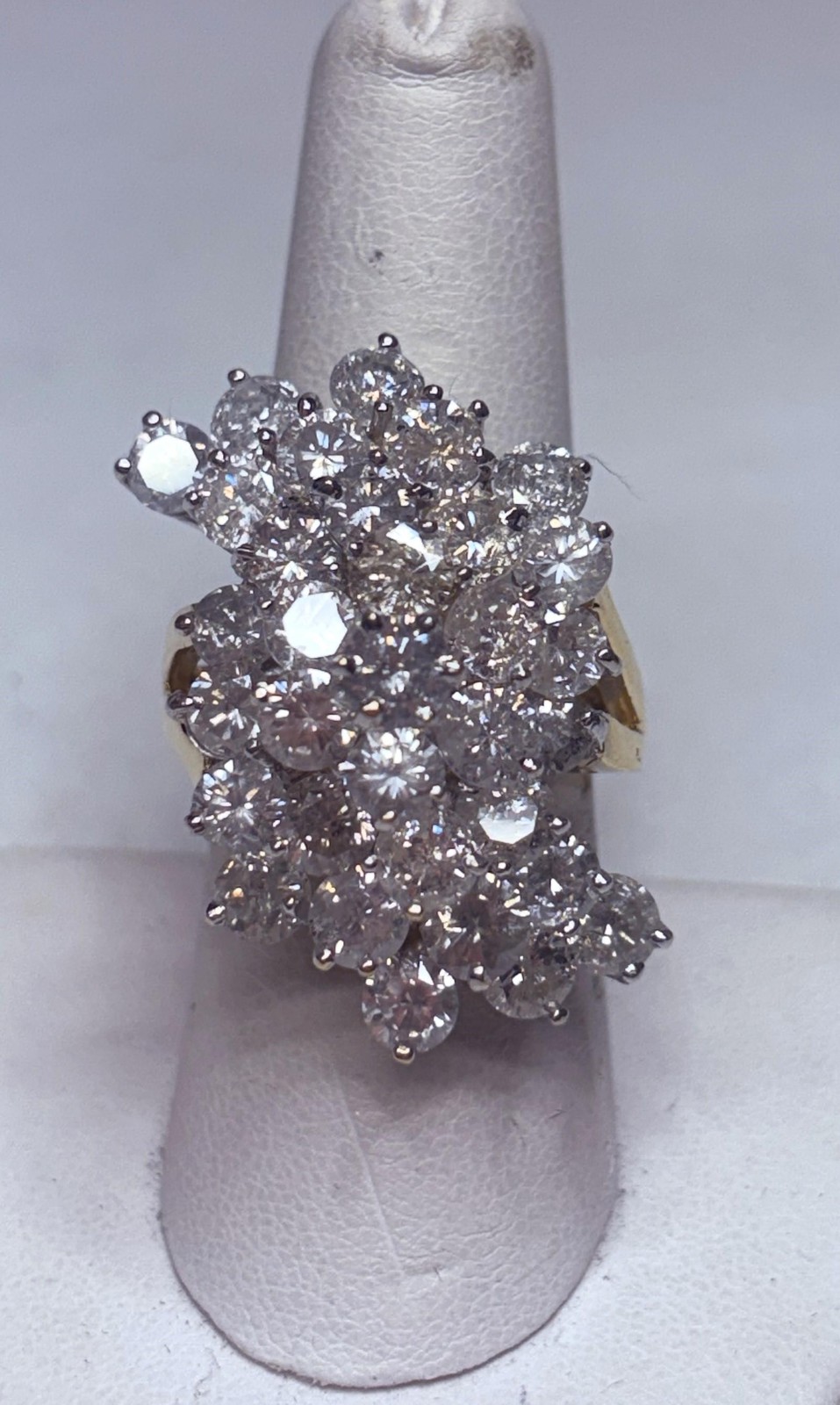 Vintage 14k Yellow Gold 12.0cts Round Brilliant Diamond Cluster Ring Size 8