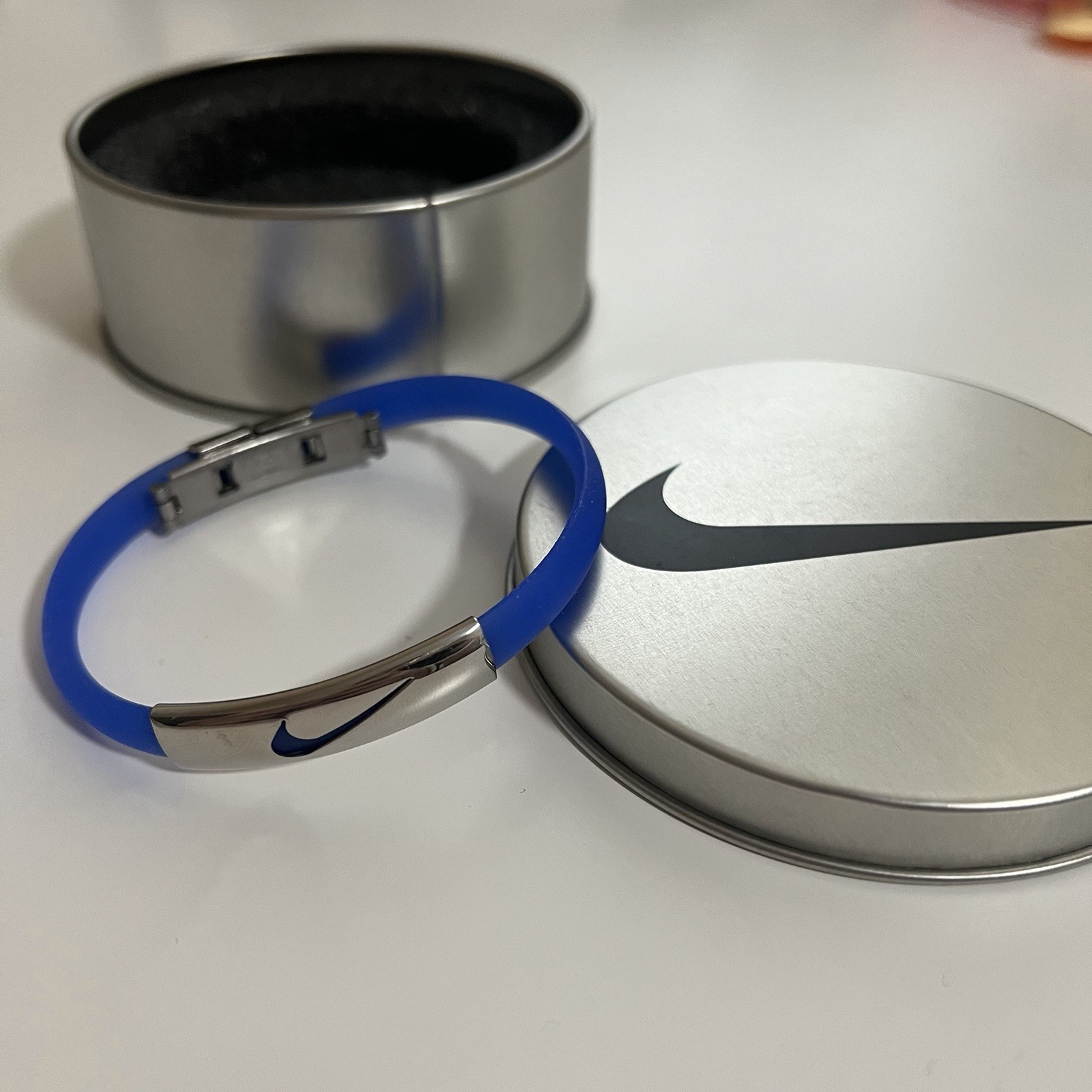 One Nike Silicone Adjustable Bracelet with Metal Tin Case