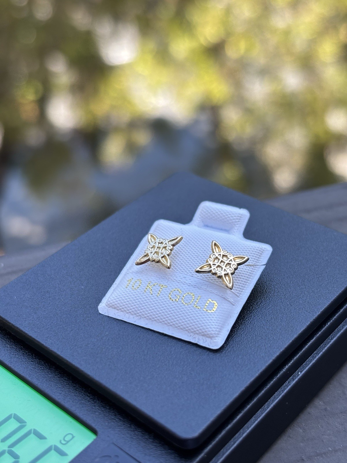 10K Yellow Gold Star Stud Earrings Pair Lobe No Stone