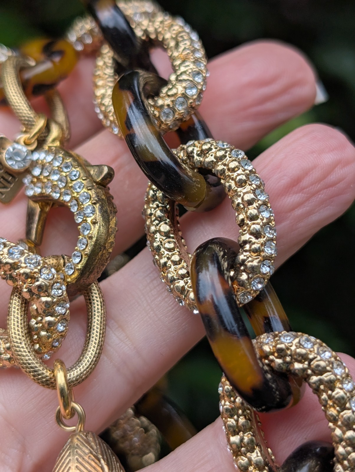 John Wind Chunky Rhinestone and Tortoise Link Chain Necklace Gold Tone