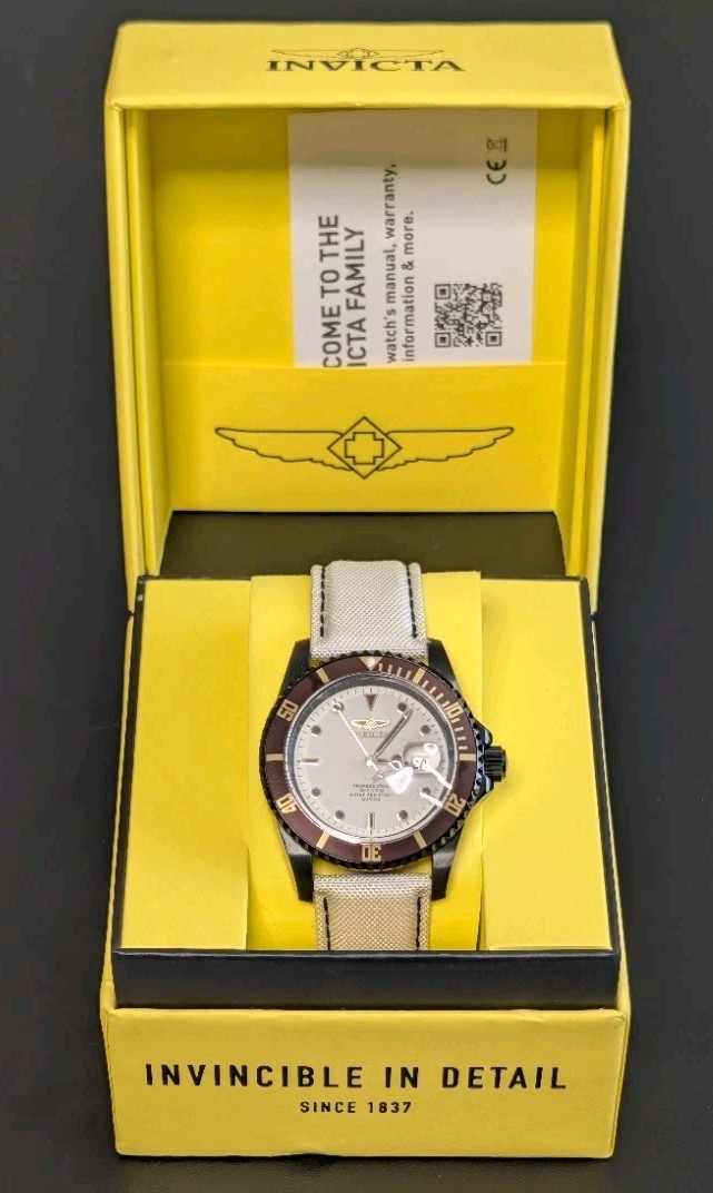 Invicta Pro Diver Men’s Watch (Model 50536) – Beige Dial & Nylon Strap – 42mm
