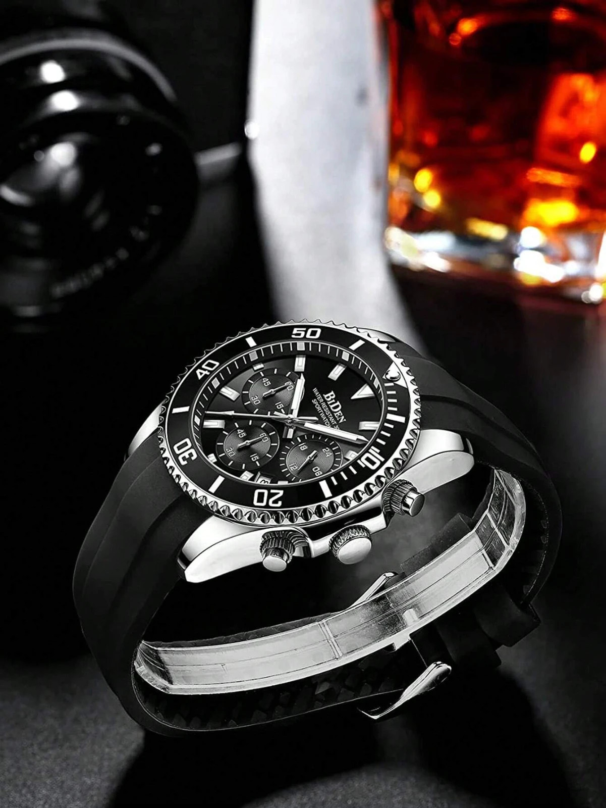 Men’s Diving Bezel Chronograph Watch Water-Resistant Rubber Strap Simulated Date