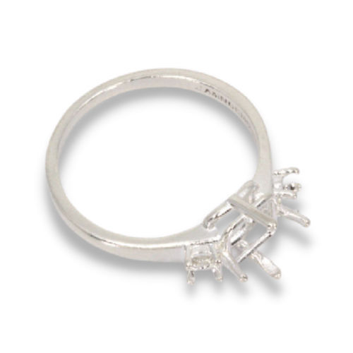 Accented Square Pre-notched Ring Mounting