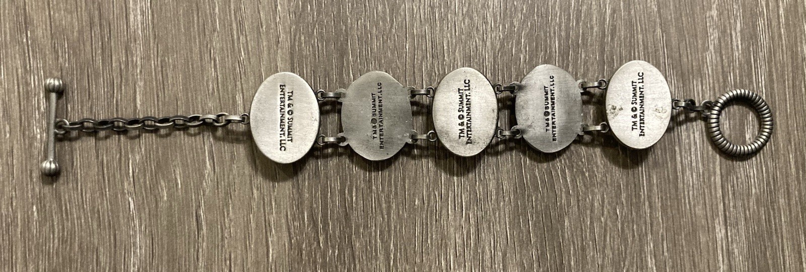 The Twilight Saga – New Moon – Alice’s Turquoise Cabochon Bracelet