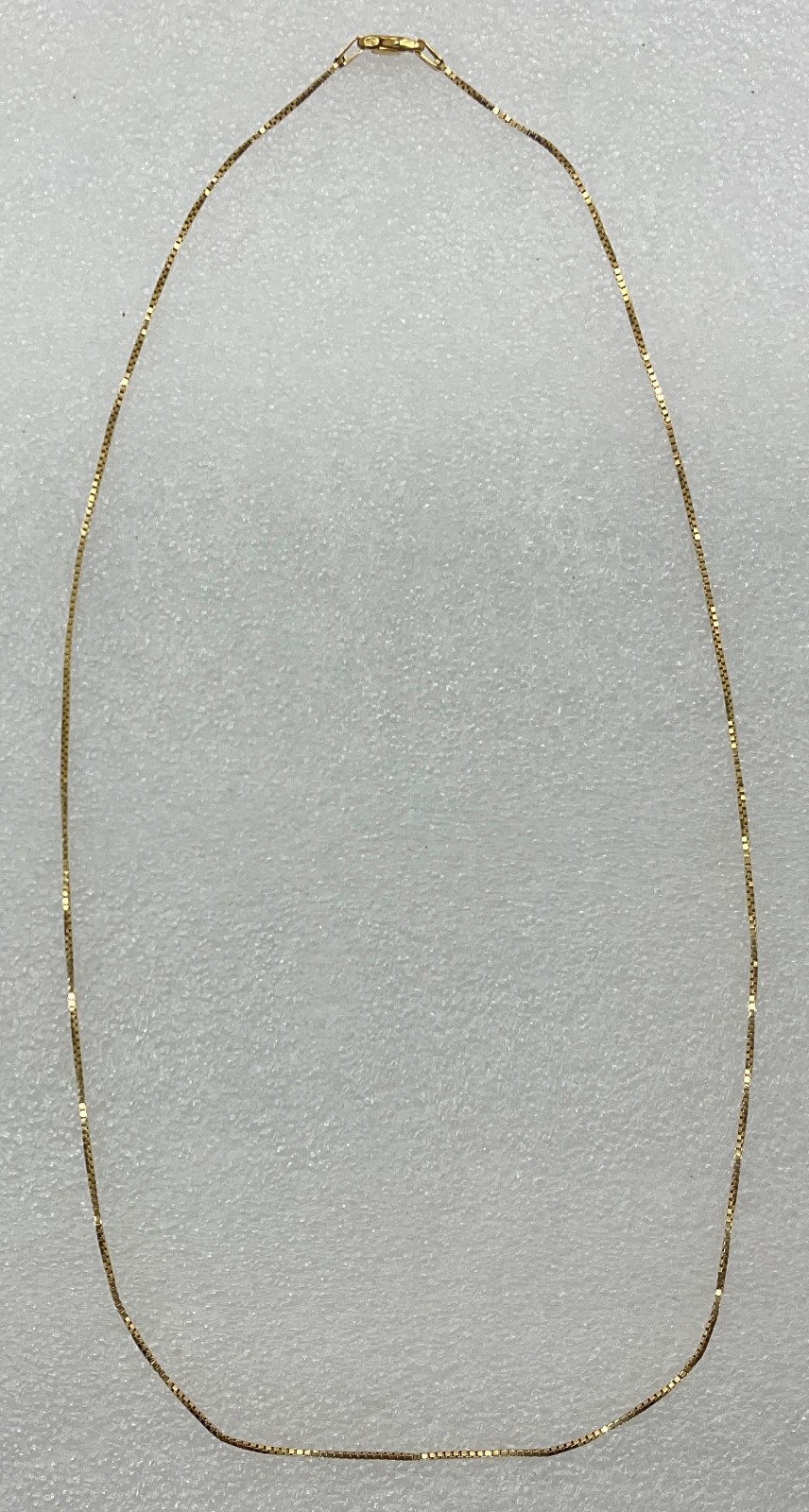 14k Gold Box Link Chain Necklace Unoaerre Italy 18in, 2.5g, 0.8mm