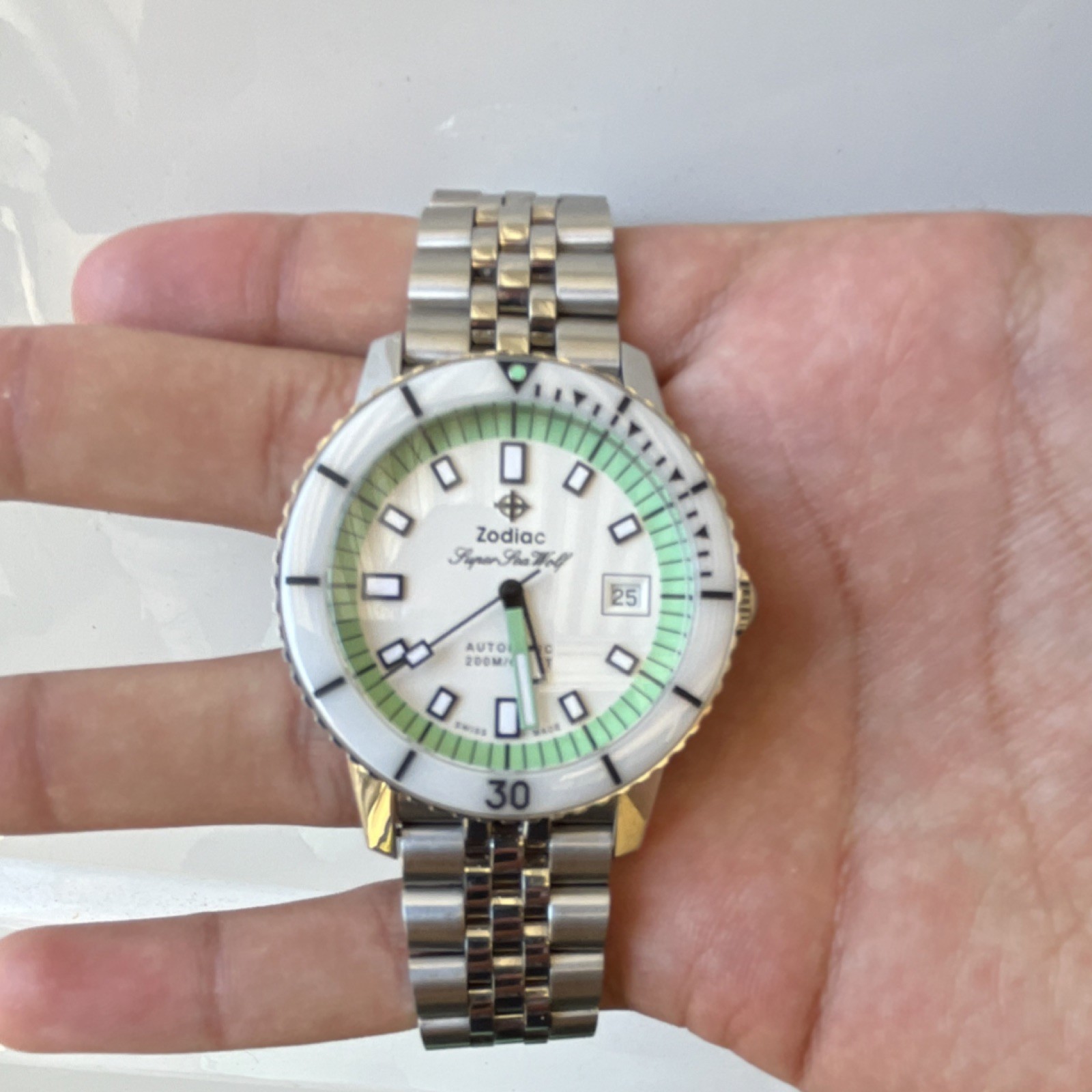 Zodiac Super Sea Wolf Automatic 200m Date Stainless Bracelet 40mm Silver