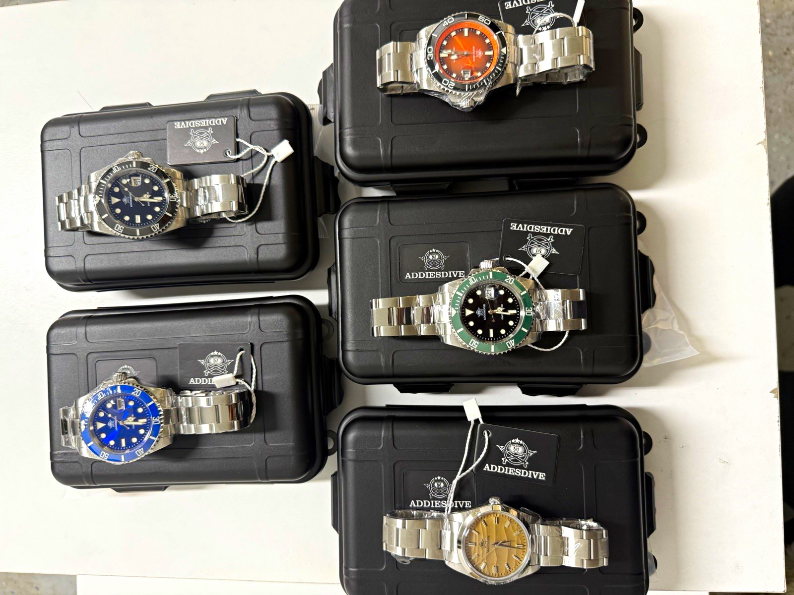 ADDIESDIVE Diver Quartz lot of 5 watches selling all together all brand new