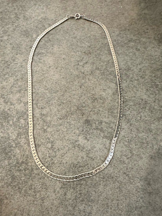 Vintage Necklace Silver Tone Snake Chain Spring C Clasp 15.5 Inch Womens Jewelry